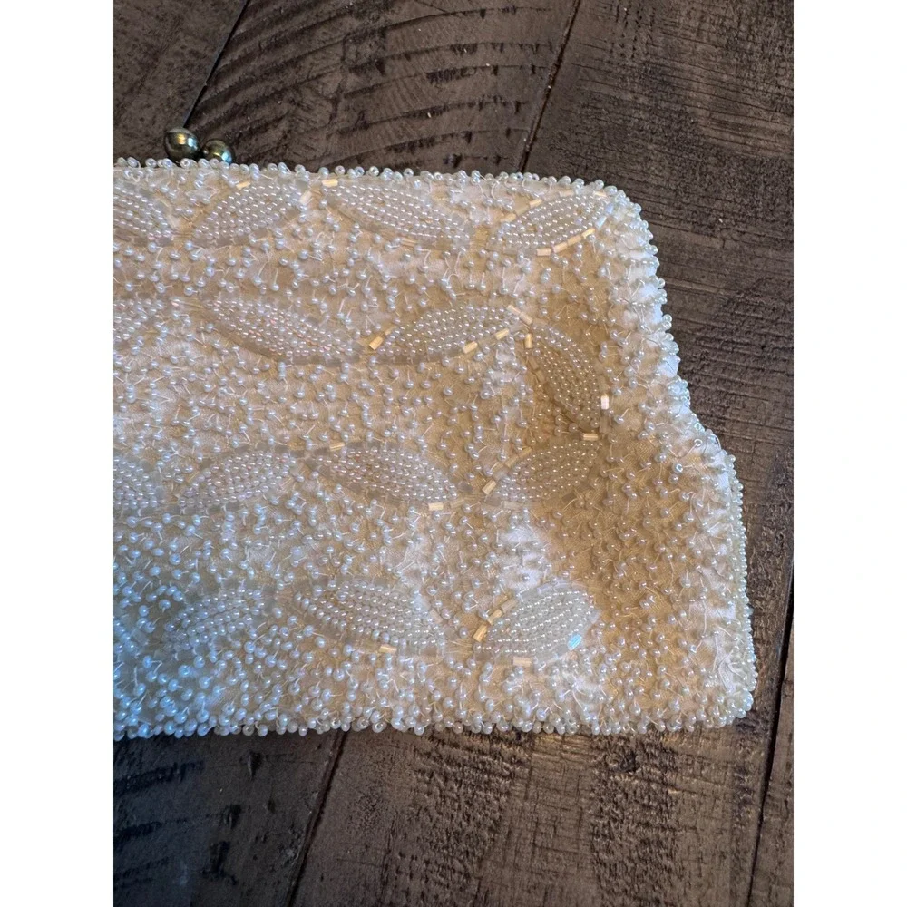 Beaded Purse Ivory Vintage Rhinestone Kiss Lock‎ Gold Chain Formal Clutch Bag